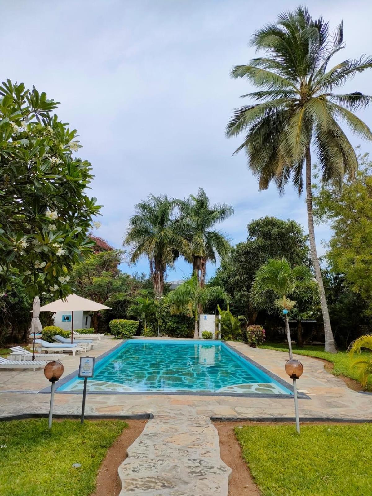 White Nyumba Malindi Apartment Exterior foto